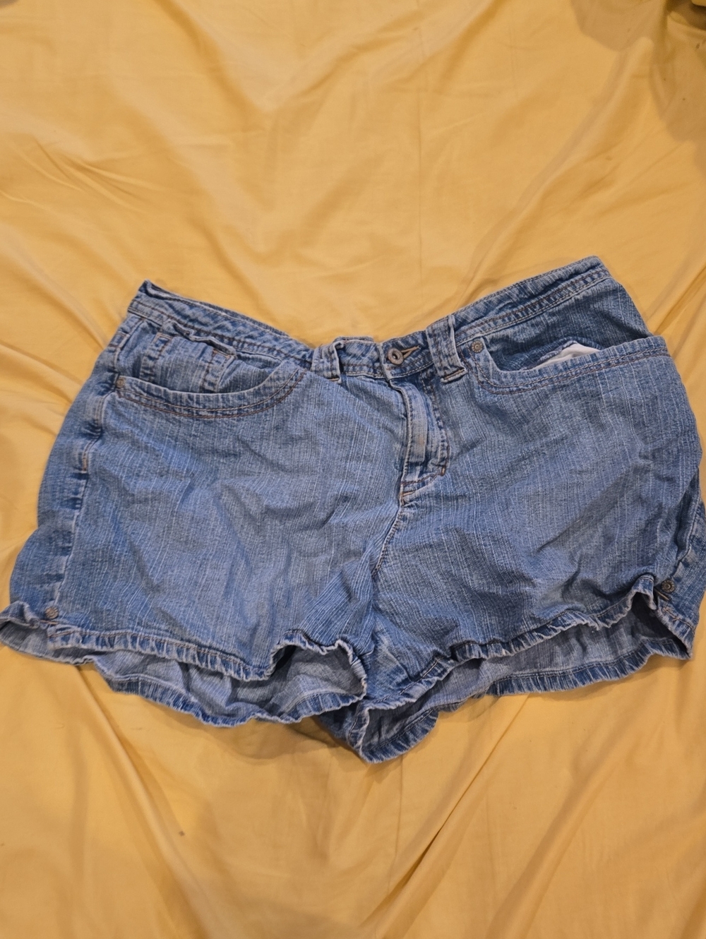 Faded Glory Light Blue Denim Ruffle-Hem Shorts